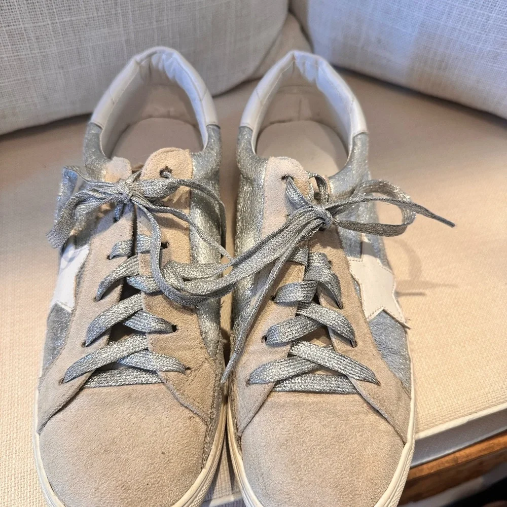 Silver and Beige Star Sneakers - Picture 3 of 4